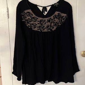 Suzanne Betro Women’s Black Flowy Top XL preowned
